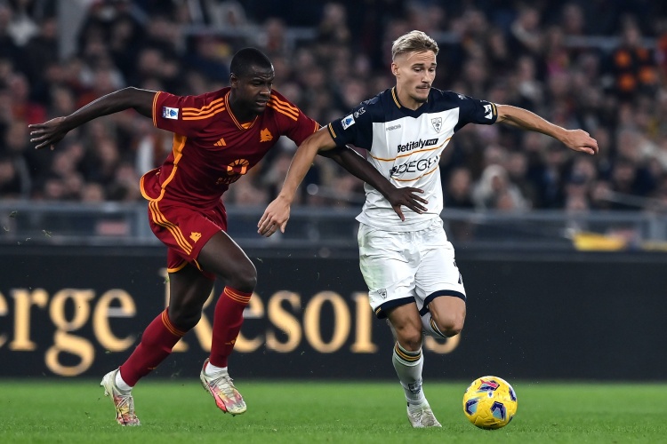 斯基拉：巴萨、曼联等队关注恩迪卡，罗马为球员估价5000万欧