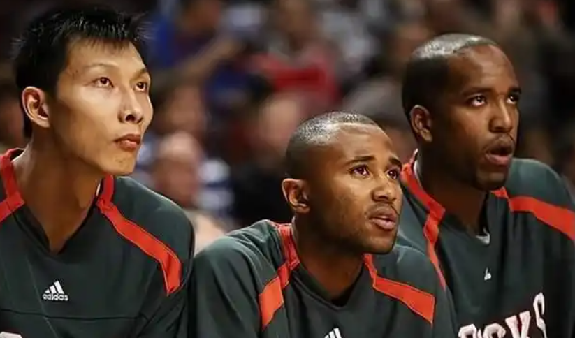 乐鱼体育-15岁成为父亲，为养家糊口勇闯NBA，二轮秀逆袭成为全明星